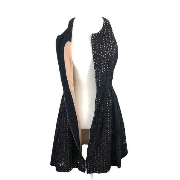 BCBGMaxAzria Guilianna Tulip Black Eyelet Lace Mini Dress 6 - Picture 11 of 15